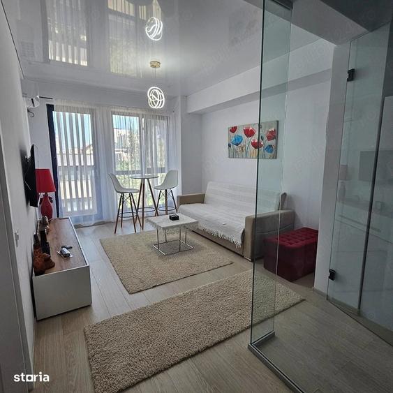Apartament cu 2 camere semidecomandat în Universitate