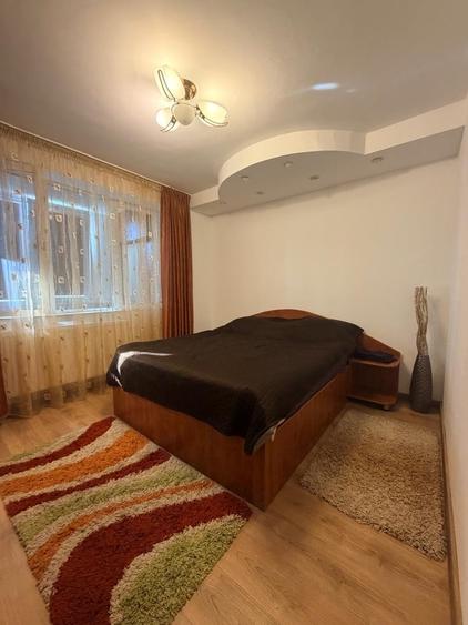 Apartament semidecomandat în Baba Novac