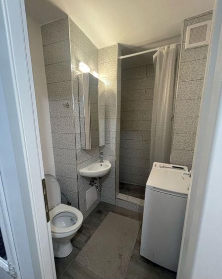 Garsonieră decomandată în Micro 3