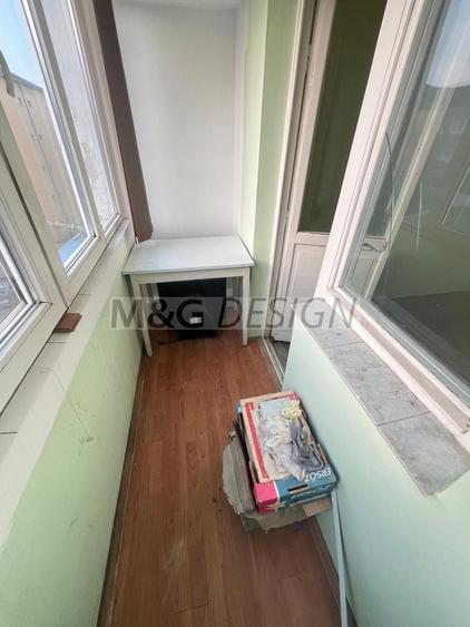 Apartament cu 3 camere semidecomandat în Șagului