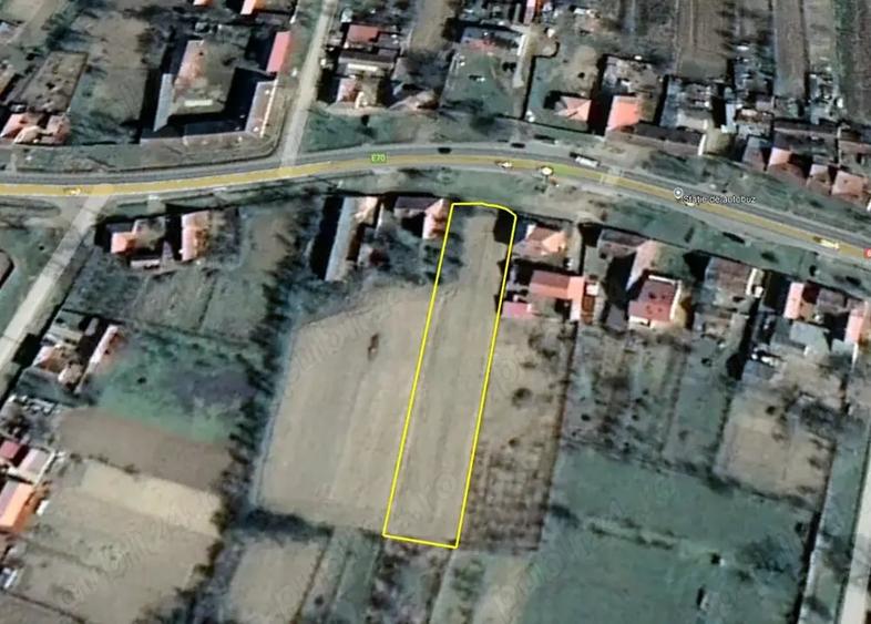 Teren de 3100 mp, în Chizătău
