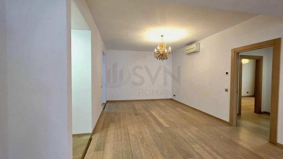Apartament cu 3 camere semidecomandat în Grădina Icoanei