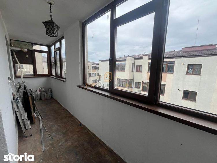 Apartament cu 3 camere decomandat în Metalurgiei