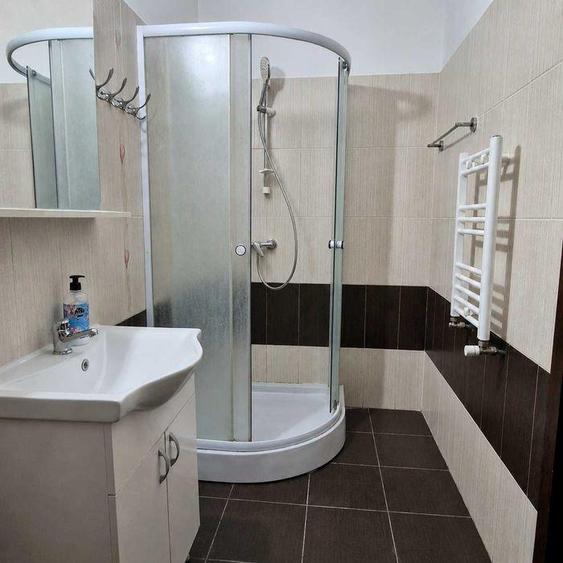 Garsonieră decomandată în Cug