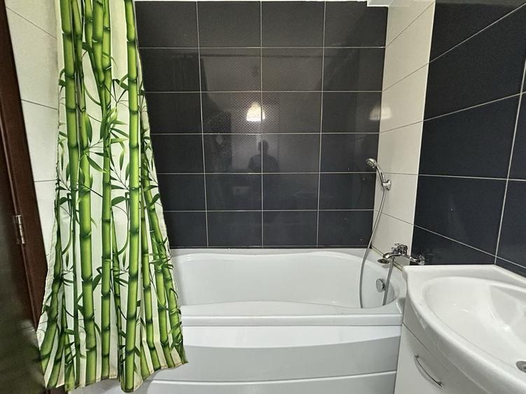 Apartament cu 2 camere decomandat în Fundeni