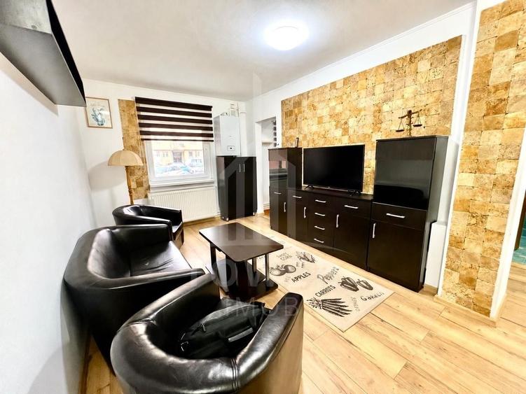 Apartament cu 3 camere decomandat în Central
