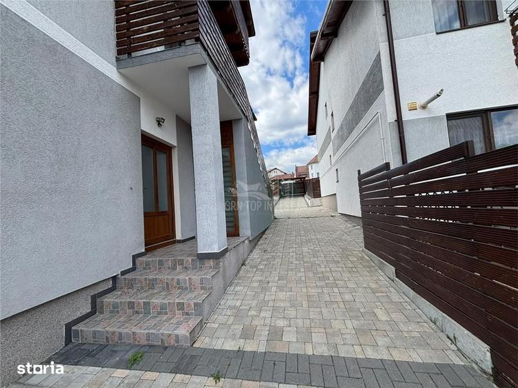 Casă cu 4 camere în Central