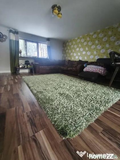 Casă cu 4 camere cu Teren 2600 Mp în Horodnic