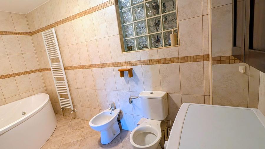Luminos si spatios,stradal,bloc nou boutique,utilitati separate,renovat,curte - 9