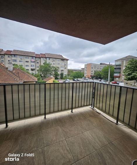 Apartament cu 3 camere în Rogerius
