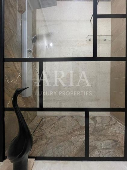 Penthouse cu 3 camere decomandat în Herăstrău