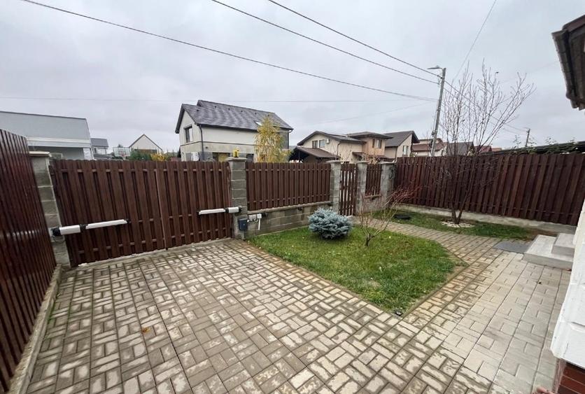 Duplex cu 4 camere cu Canalizare în Moșnița Veche