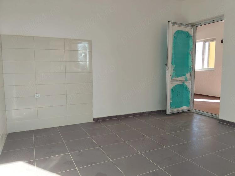 Casă cu 3 camere cu Teren 1000 Mp în Central