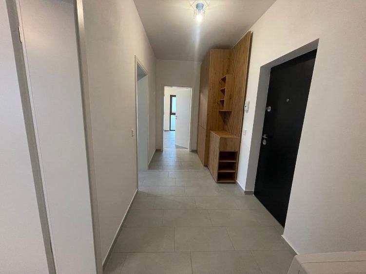 Apartament cu 2 camere decomandat, mobilat în Sânpetru