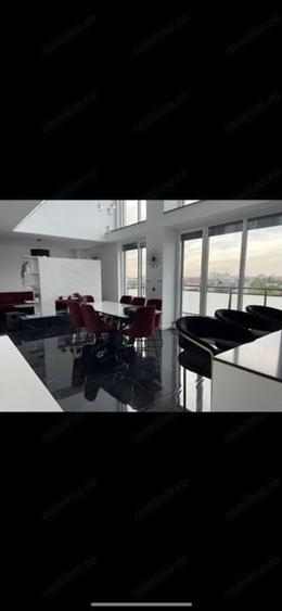 Apartament cu 4 camere decomandat în Central