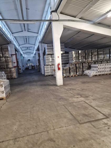 Spațiu comercial, de 2,700 mp, în Mănărade