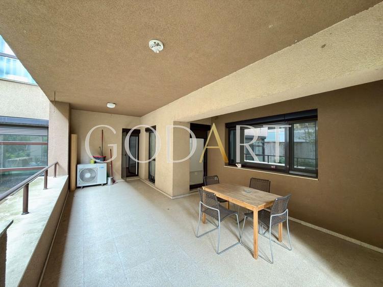 Apartament cu 3 camere decomandat în Herăstrău