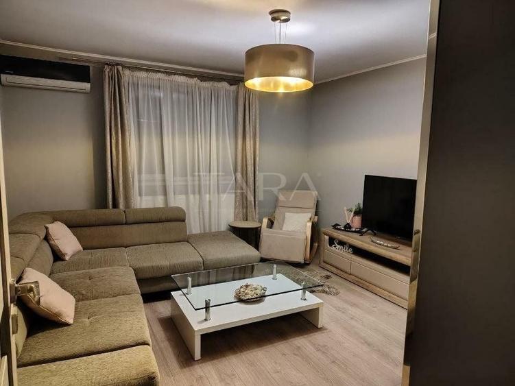 Duplex cu 3 camere cu Canalizare în Mărăști