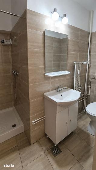 Apartament cu 4 camere decomandat în Grivița