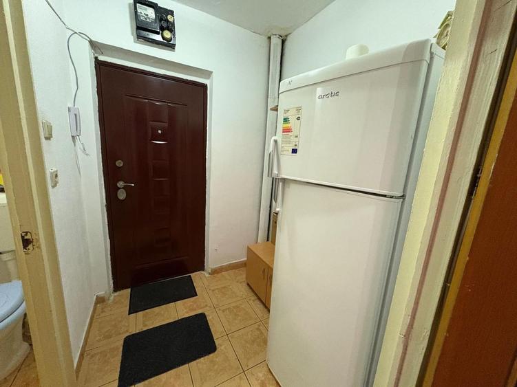 Garsonieră semidecomandată, mobilată în Brâncoveanu