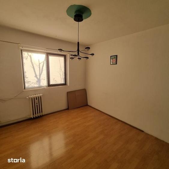 Apartament cu 2 camere decomandat în Democrației