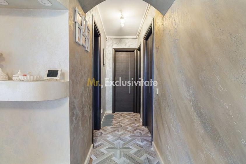 Apartament cu 3 camere semidecomandat în Regie