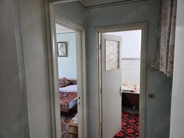 Apartament cu 2 camere semidecomandat în Central