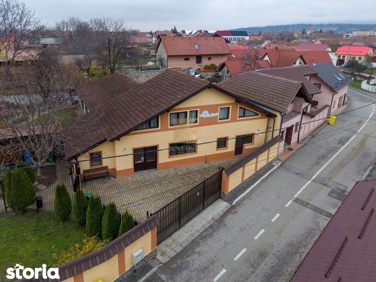 Casă cu 4 camere cu Canalizare în Cristian