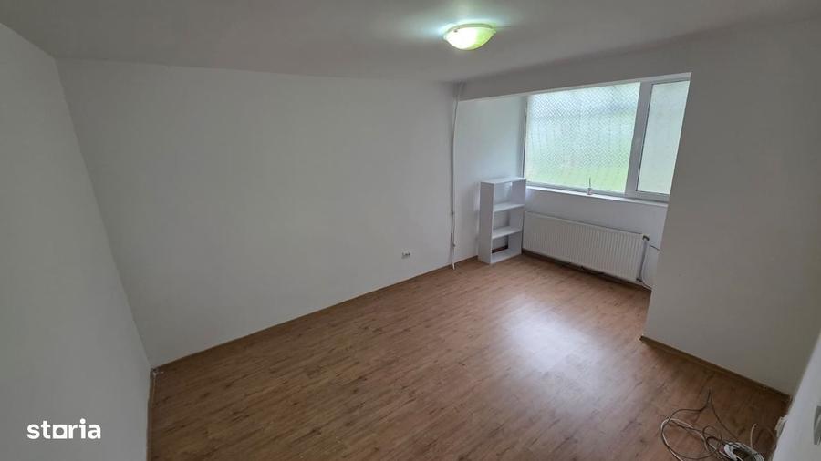 Apartament cu 2 camere decomandat în Sud