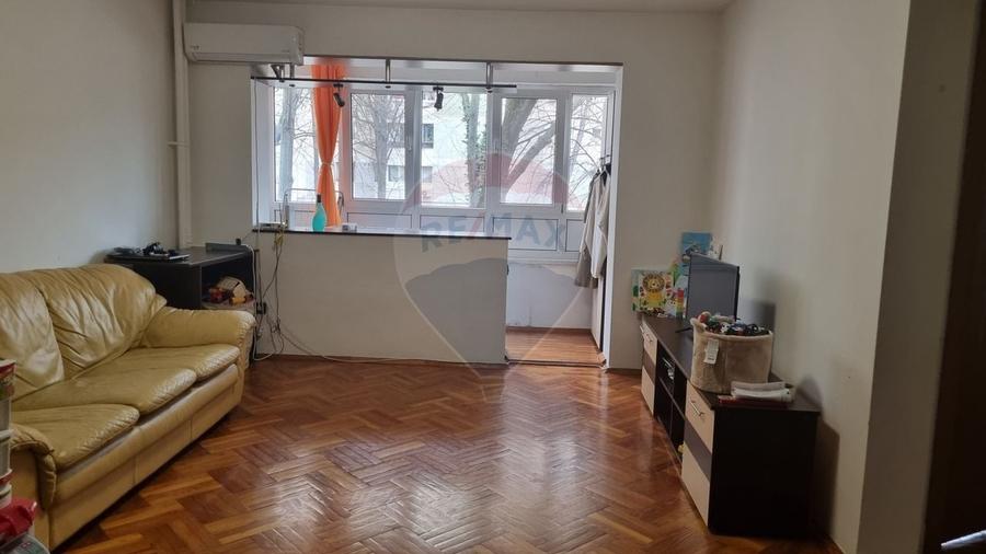 Apartament cu 2 camere semidecomandat, mobilat în Timișoara