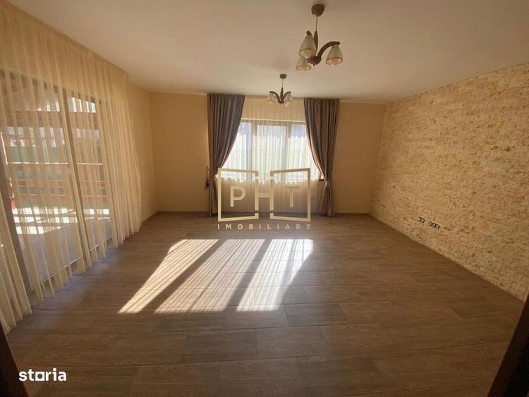 Casă cu 4 camere în Tăuți