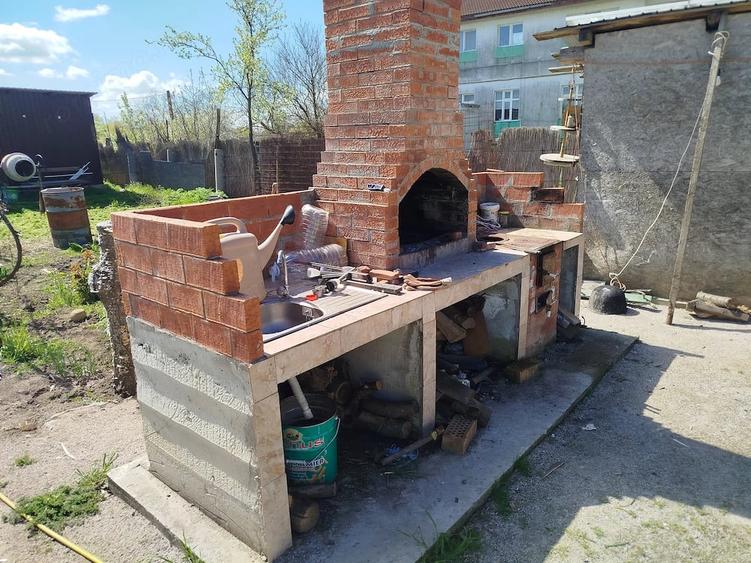 Casă cu 1 camere cu Teren 900 Mp în Chilia Veche