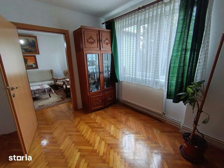 Apartament cu 4 camere în Săsar