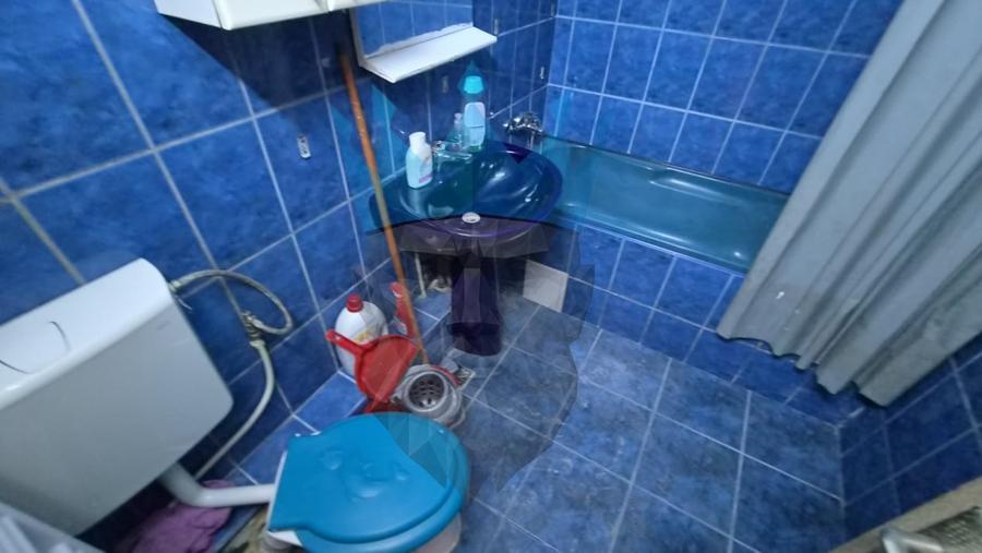Apartament cu 2 camere decomandat, mobilat în Vitan
