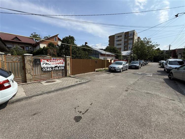 Casă individuală cu 6 camere cu Teren 272 Mp în Bistrița Lac