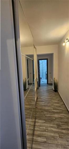 Apartament cu 2 camere decomandat, mobilat în Universitate
