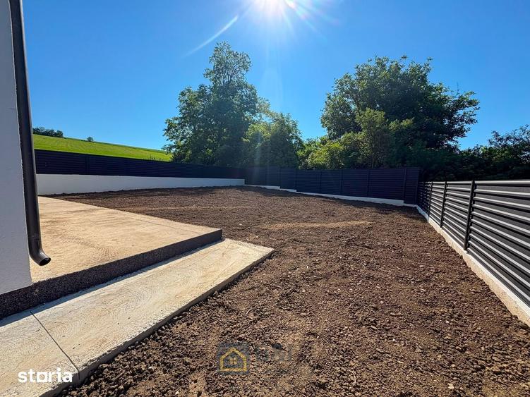 Casă cu 5 camere cu Teren 470 Mp în Popricani
