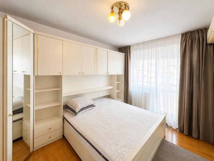 Apartament cu 4 camere decomandat în 13 Septembrie