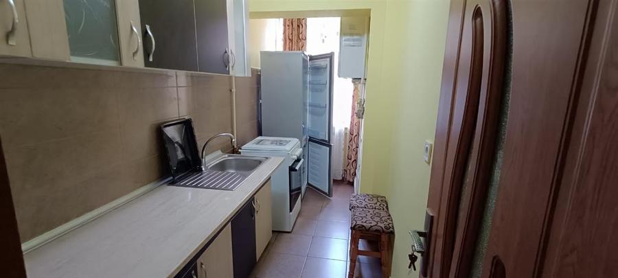 Garsonieră decomandată în Astra