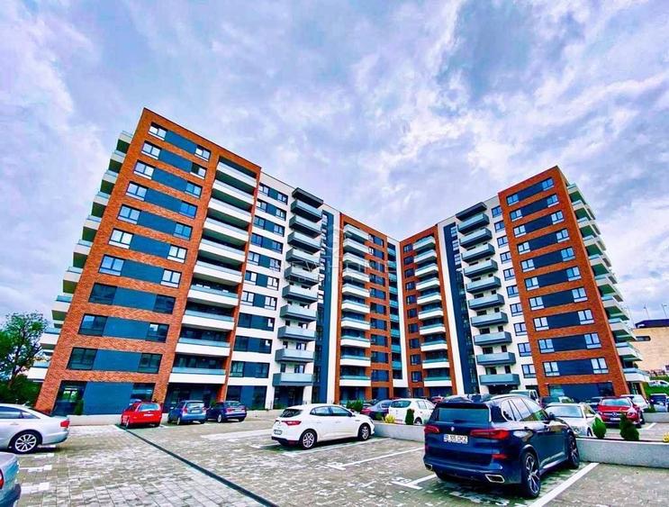 Garsonieră decomandată, mobilată în Între Lacuri