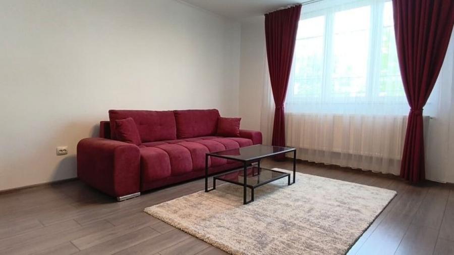 Apartament cu 2 camere decomandat în Cetate