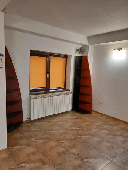 Spațiu comercial, de 30 mp, în Tomis II