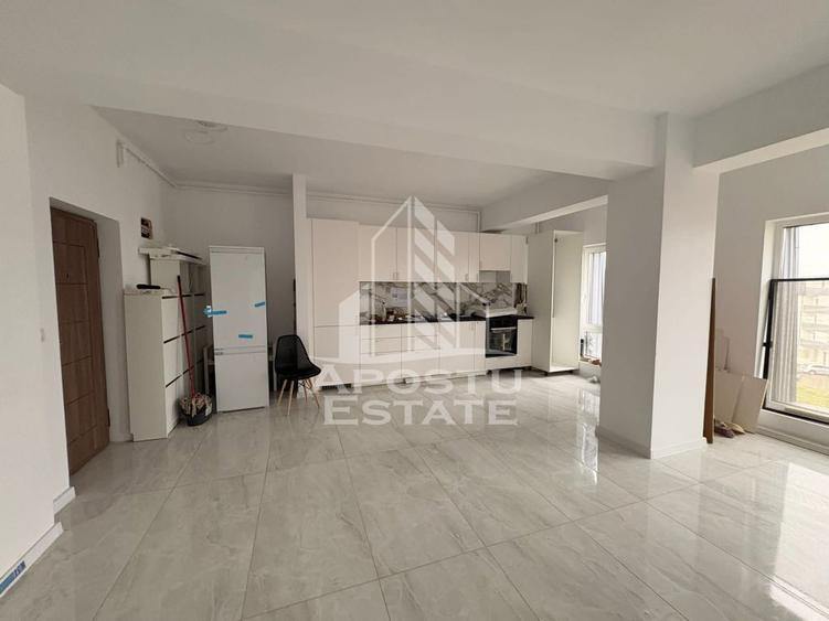 Apartament cu 2 camere semidecomandat, mobilat în Braytim
