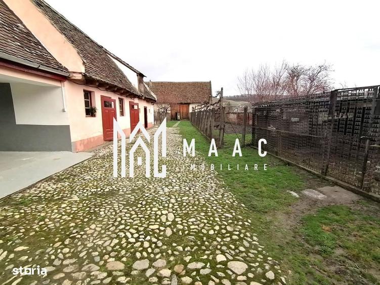 Casă cu 4 camere cu Teren 2456 Mp în Cristian