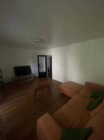 Apartament cu 3 camere decomandat, mobilat în Dristor