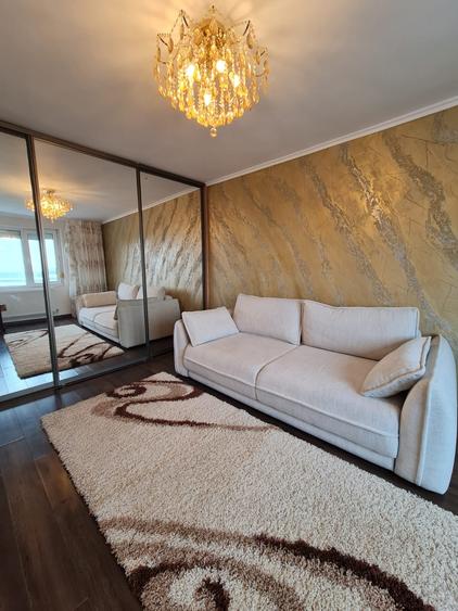 Apartament cu 2 camere semidecomandat, mobilat în Faleză