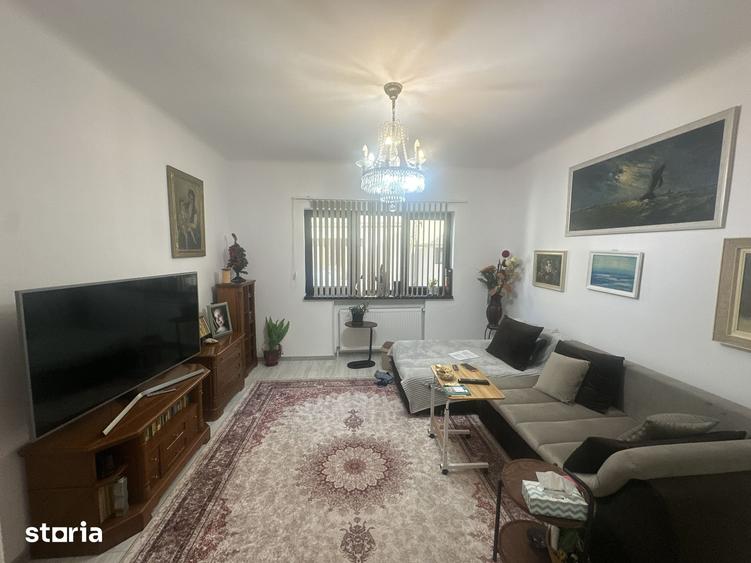 Apartament cu 3 camere în Moșilor