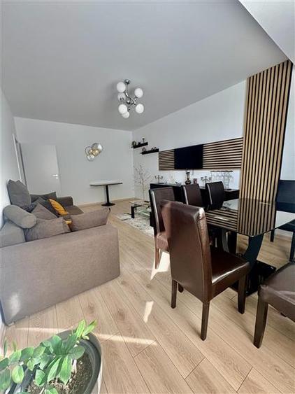 Apartament cu 2 camere decomandat, mobilat în Palas