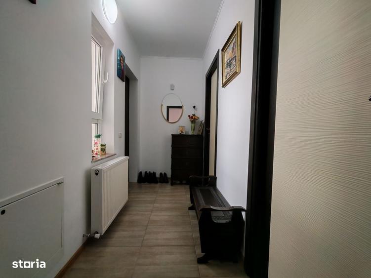 Casă cu 4 camere în Central