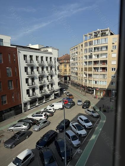 Apartament cu 3 camere Ultracentral - 1